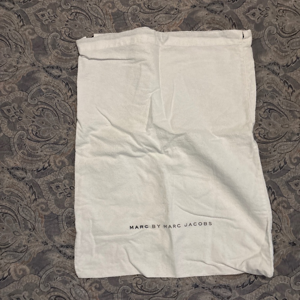 Marc Jacobs duffle dust bag